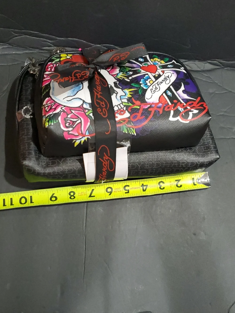Ed Hardy black print 2piece cosmetic makeup bag pouch with skull & rose zip pull
